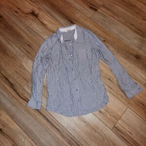 Old navy button up size small